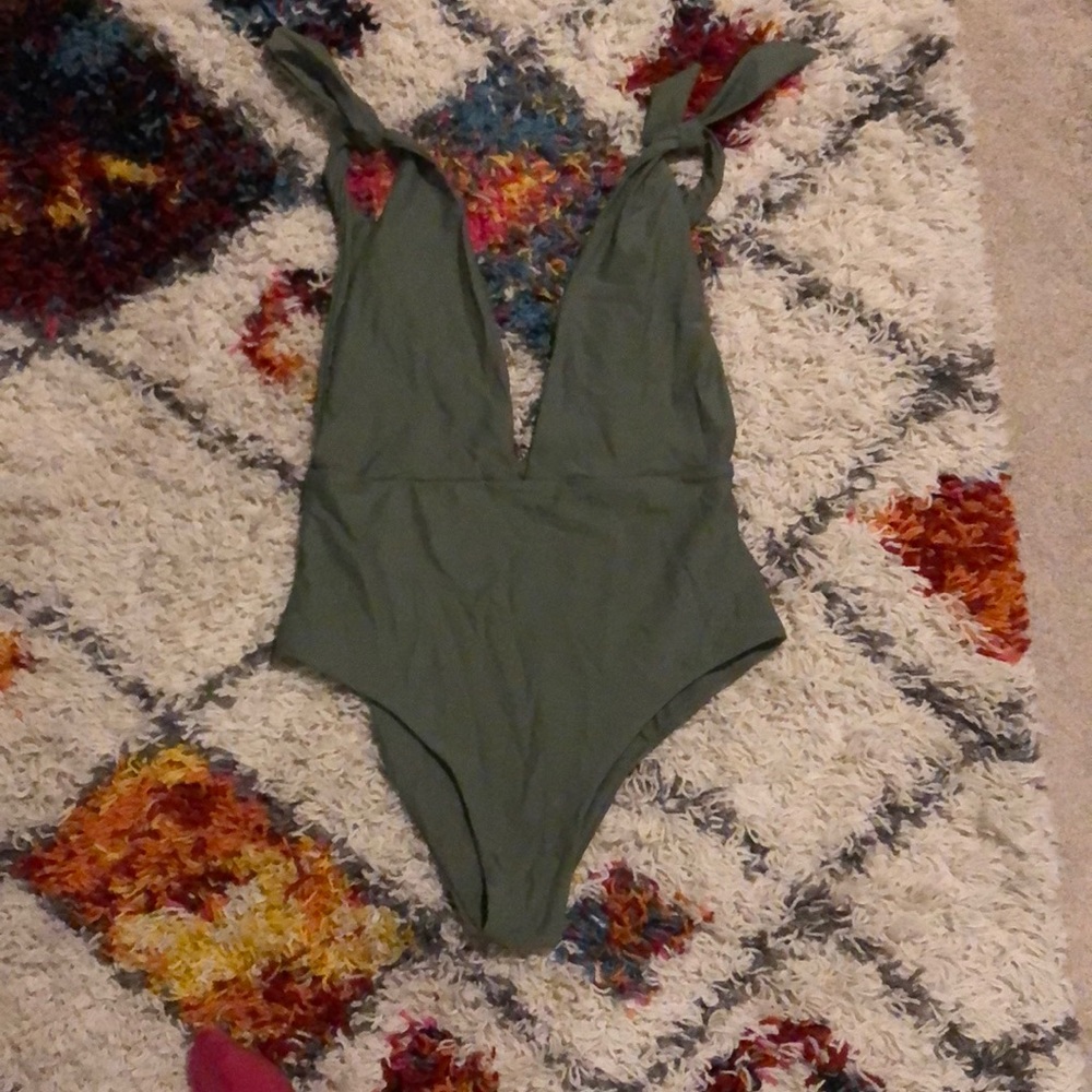 Bathing suit
